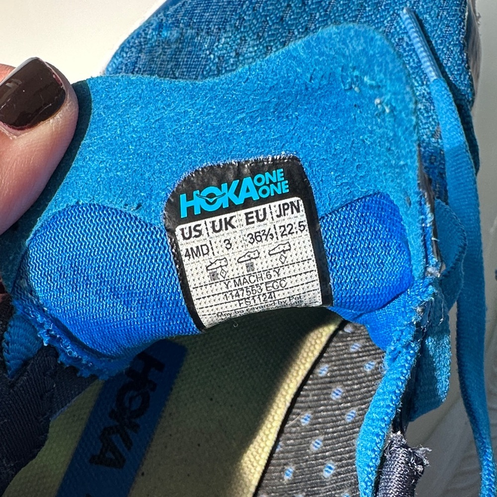 Hoka Kids Mach 6 Vibrant Blue Athletic Shoes Size 4 - Picture 6 of 6
